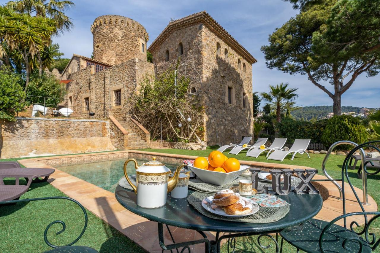 Villa Castillo Can Xirau Lux à Santa Susanna Extérieur photo